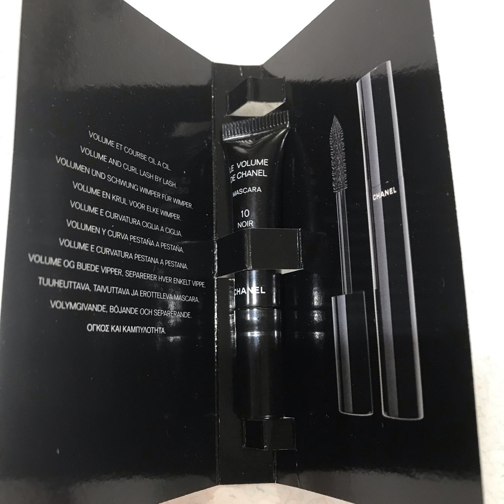 CHANEL Small Dust Bag & Sample Mascara Makeup Remover Cleansing Cream Face Cream - Picture 7 of 13